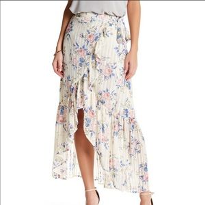NWOT Jealous Tomato Ivory Floral Maxi Wrap Skirt